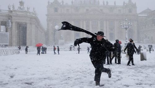Rome experienced its heaviest snowfall in six years.&gt; Photo by Max Rossi.