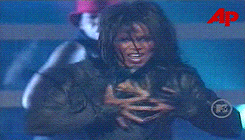fuckmenumb:  MTV Video Music Awards 2000 