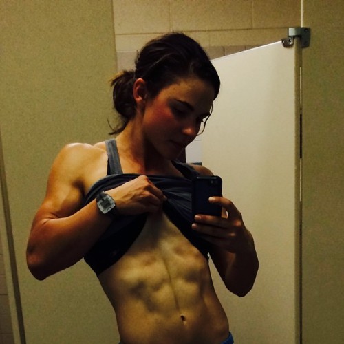 fitgirlsohyeah: Sarah Brautigam