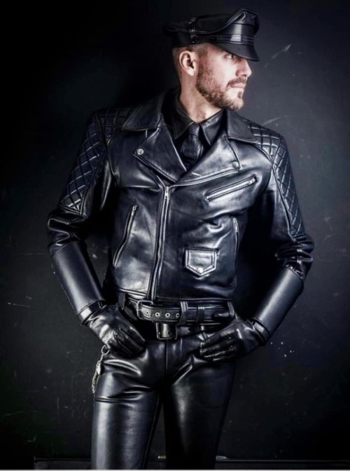 leatherlawman:2nd draft: Hot frigging leather frigging sexy frigging motherfriggers.