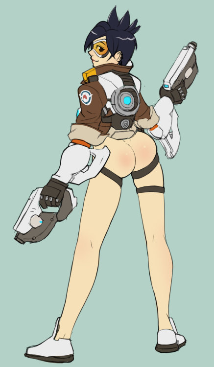 Porn Pics triens-nsfw:  Tracer butt-pose by g1138 