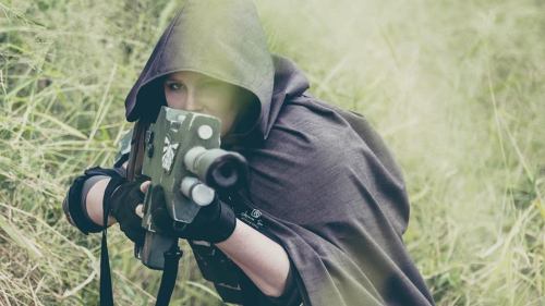 kamikame-cosplay:Cadian sniper (scope in progress) Necromunda iconography based of an artwork Necromunda Lucky 7th cadian trooper   Photos by Lorenzo So Photography and DMac Photography  
