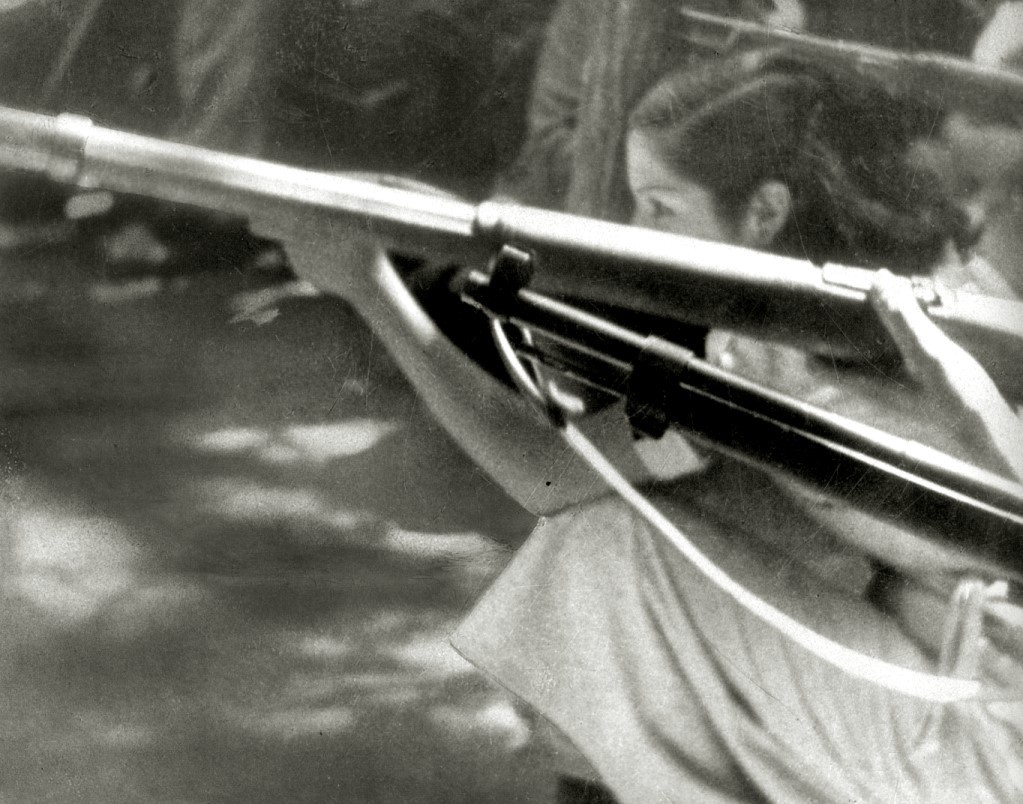 vintageeveryday:  30 amazing photos of militia women during Spanish Civil War in