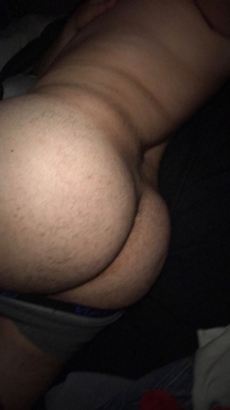 callmebabyboi:  I need to get fucked soon 😈🍑