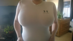 bbwgirlsgonewild:  Happy monday boys! uRoxas88 took this [f]or me!