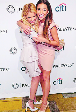 prettymysticfalls:Ashley Benson & Shay Mitchell | 2014 PaleyFest ‘Pretty Little Liars’ on March 