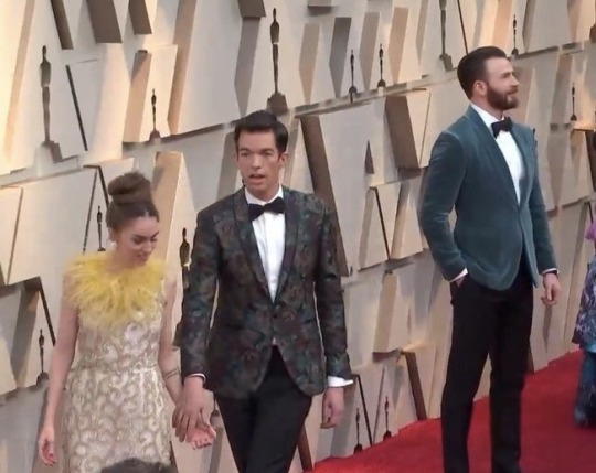 buckysbrat:  stuck-y-together:   John Mulaney’s next bit: I was walking down the carpet at the Oscars and everyone started cheering, I thought I had finally made it. Then I looked around and there was Captian fucking America.   I literally heard that