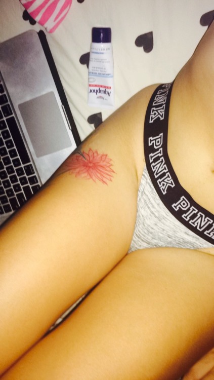 parks-and-thc:  My thighs ft aquaphor 😝
