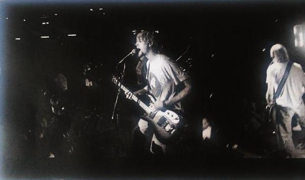 thehousekurtcobain:  rare photo.http://vk.com/takealltheblame