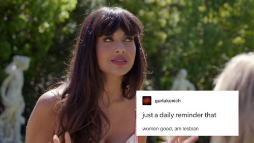 lesbianspacepilot:tahani al-jamil + lesbian tumblr text posts ❤️