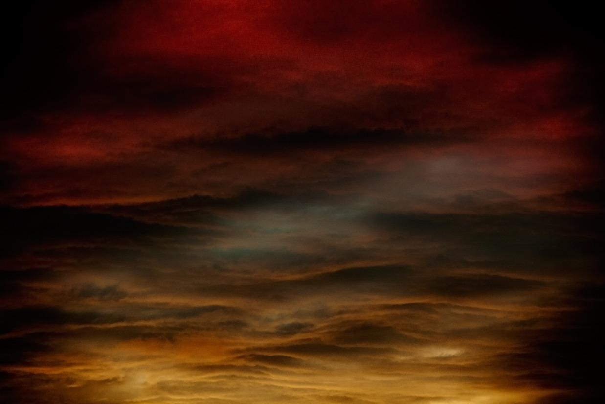 visuxlvibes:  Sky by Marcin Prasal 