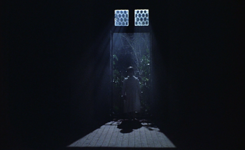 guillaume-en-egypte:The Spirit of the Beehive dir. Víctor Erice (1973)