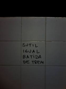 Hoje o sofrimento virou poesia