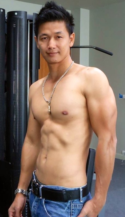 asianmusclefetish:  Original post: http://asianmusclefetish.tumblr.com