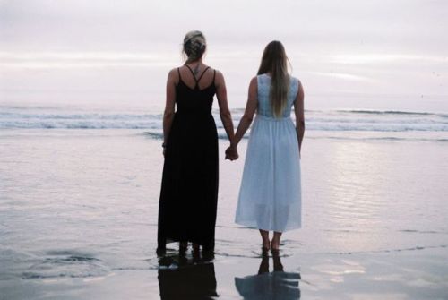 Pia and Laura Women Around The World, Two People, Sea, Rear View, Full Length, Togetherness, Love, B