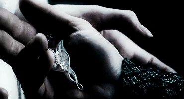 victaerion:lotr meme: seven relationships [2/7] → Aragorn x Arwen“If you trust nothing else, trust t