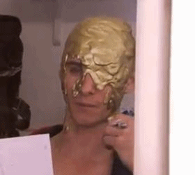 romanovatargaryen:  A golden crown - Behind the scenes Harry Lloyd as Viserys Targaryen