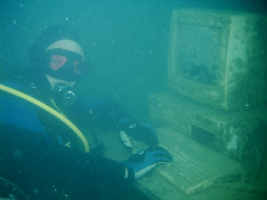 hey gamers post your rigs