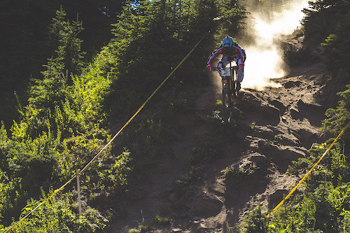 you-call-that-a-bike: Flicking up the dust!!