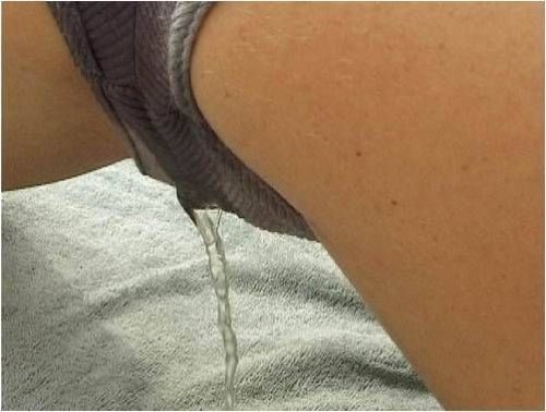 nicegirlmaritza:Girls pissing on girls videos and peeing on diaper