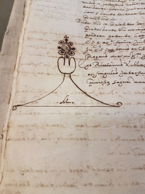 Ms. Codex 1518 - Contratti de beni di Firenze della famiglia Concini This manuscript features a misc