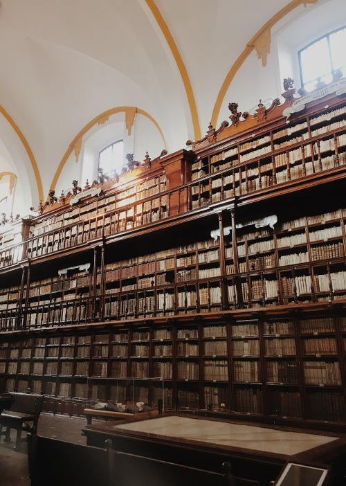 socrtes: Biblioteca Palafoxiana. Puebla, México. 