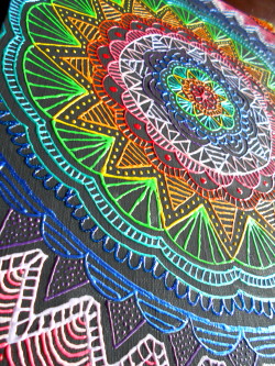 psychedelic-psychiatrist:  3D Rainbow Mandala