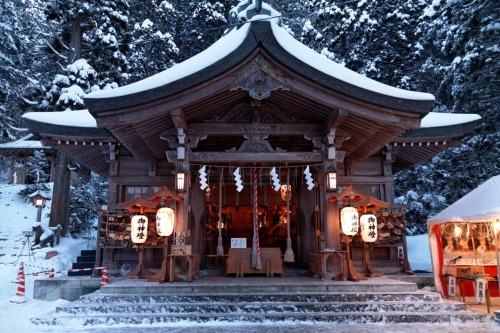 sazanami-ayame:  【男鹿半島とリゾートしらかみの旅】 真山神社。 2014.2.9 