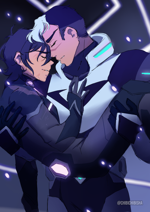 chibichibisha: I really wanted to contribute to the week, so! Black paladin Shiro saving Keith at th