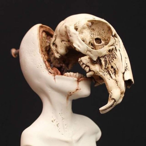 x-heesy: Emil Melmoth my sculptures Archiv