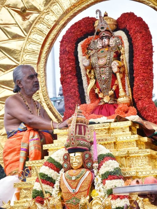 Brahmana with Malayappa Swami (Venkatheswara Utsava murti), Tirumala