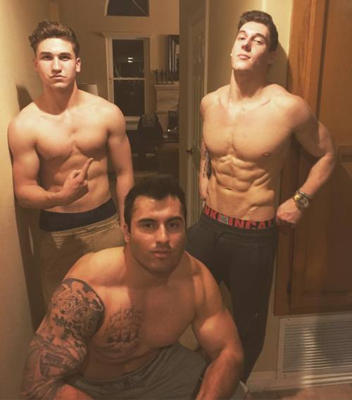 pablo698: sean92055-blog: bromancingbros: An Alpha Male teaching his sissies how to share.