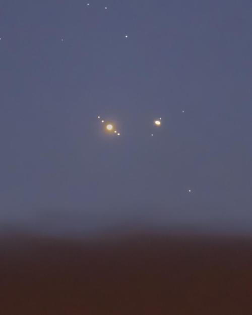 wonders-of-the-cosmos:Conjunction: Jupiter and Saturn Credit: Vladimir Mach