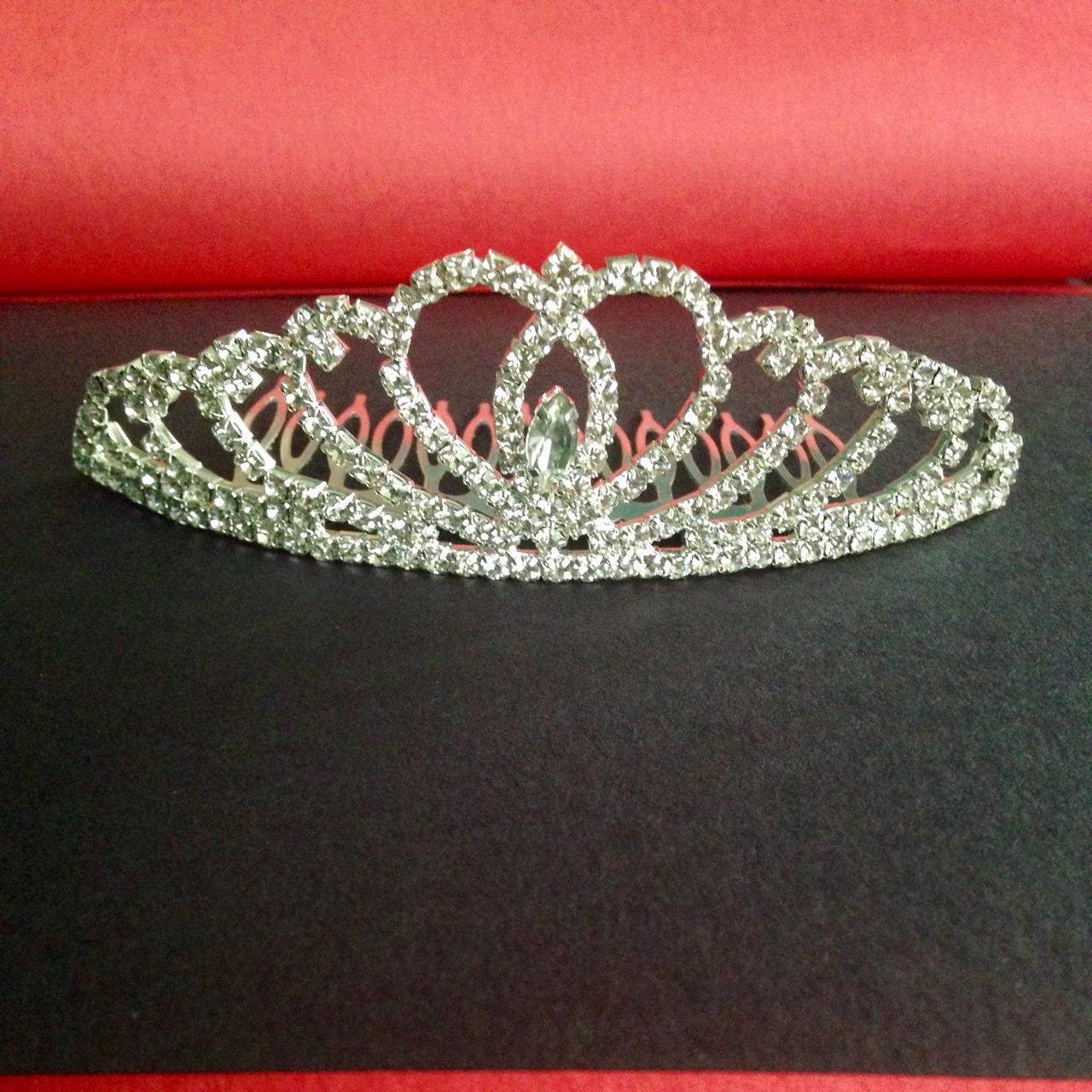 littlebabybigplaypen:  Check these tiaras out!They are not plastic. Metal and crystal.
