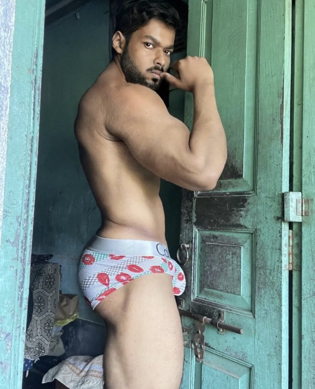 loverofsouthasianmen: