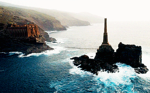 mistress-light:The Witcher Netflix + Blue sceneries