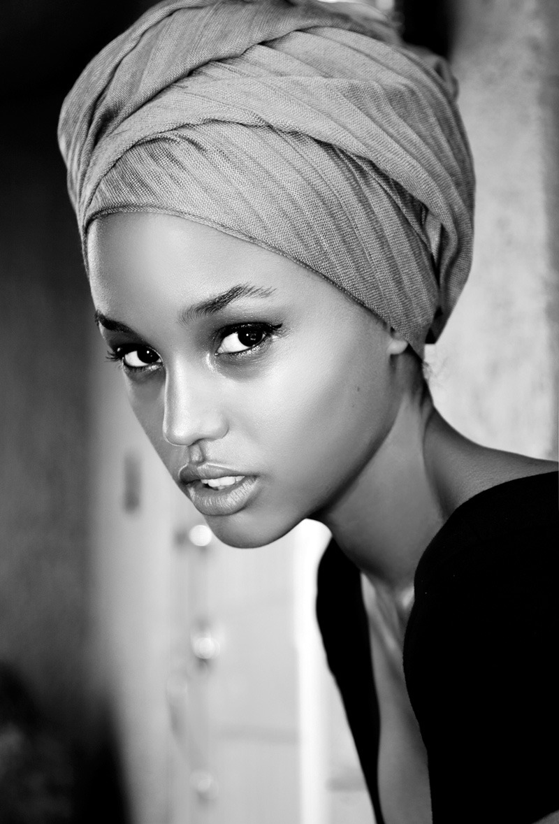 devoutfashion:  Jessica Raemy 