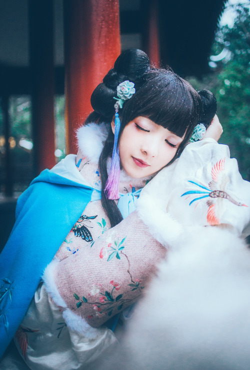 Traditional Chinese hanfu by 界音