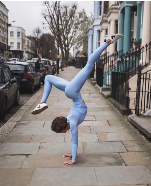 one-spirit-moon-yoga:instagram.com/p/BhhL-n9BFKl/