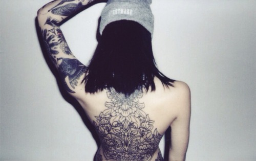 hannahsnowdon-daily:  Hannah Snowdon for Nightmare. 