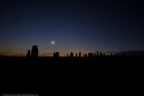 scotianostra:Solstice blessings  Early morning stars and setting moon from Callanish.