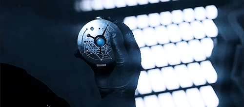 loga-boga:I’d like to keep this compass. If you don’t mind?