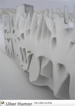 omg-pictures:  Wind + Snow + Fence = Awesomehttp://omg-pictures.tumblr.com