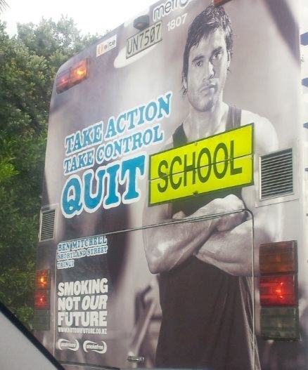 pleatedjeans:  24 Examples of Extremely Crappy Design