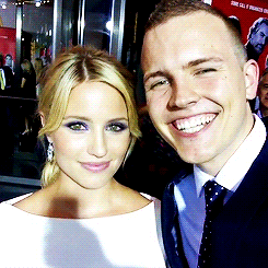 maliatale:  Taking a picture with Dianna