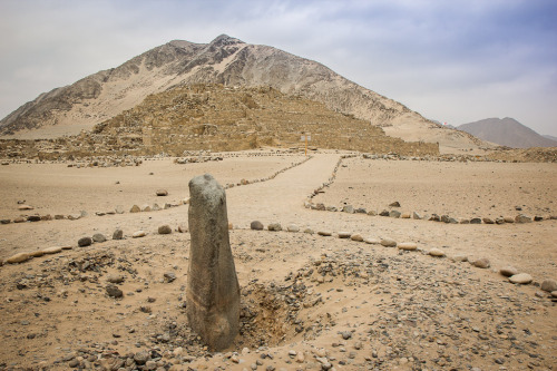 Caral-Supe, one of the great cradles of civilization. It arose near when the more famous ones in Chi