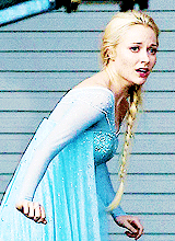 elsaofouat-deactivated20150519:Georgina Haig as Queen Elsa, on the set of Once Upon a Time❤