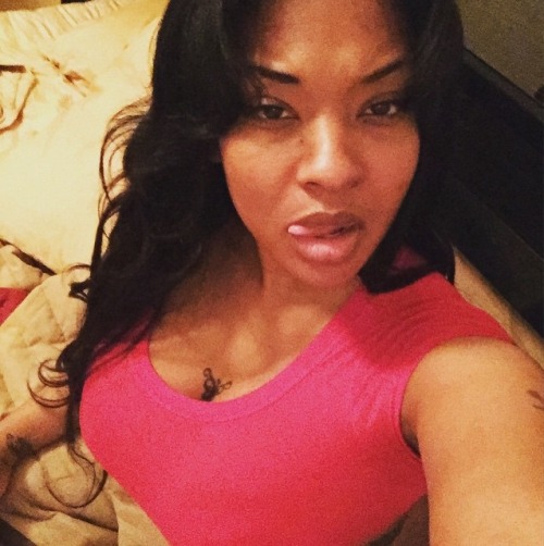 thickchickpalace:  Submit Pics/Videos: Kik - ThickChickPalace or ThickChickPalace@gmail.com or hit the SUBMIT button on the page…. You can remain ANONYMOUS
