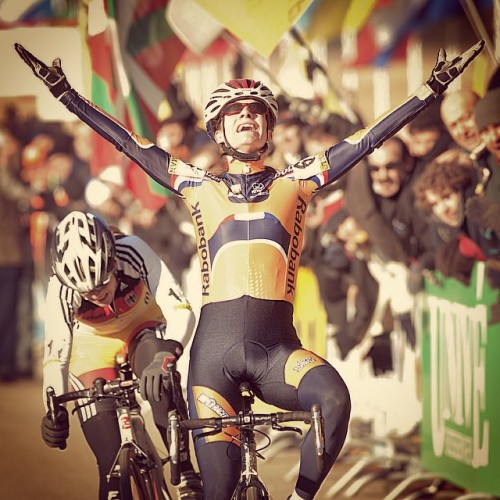 crossgram: #TBT to the first time @mariannevosofficial became Cyclo-cross World Champion in 2006! #C