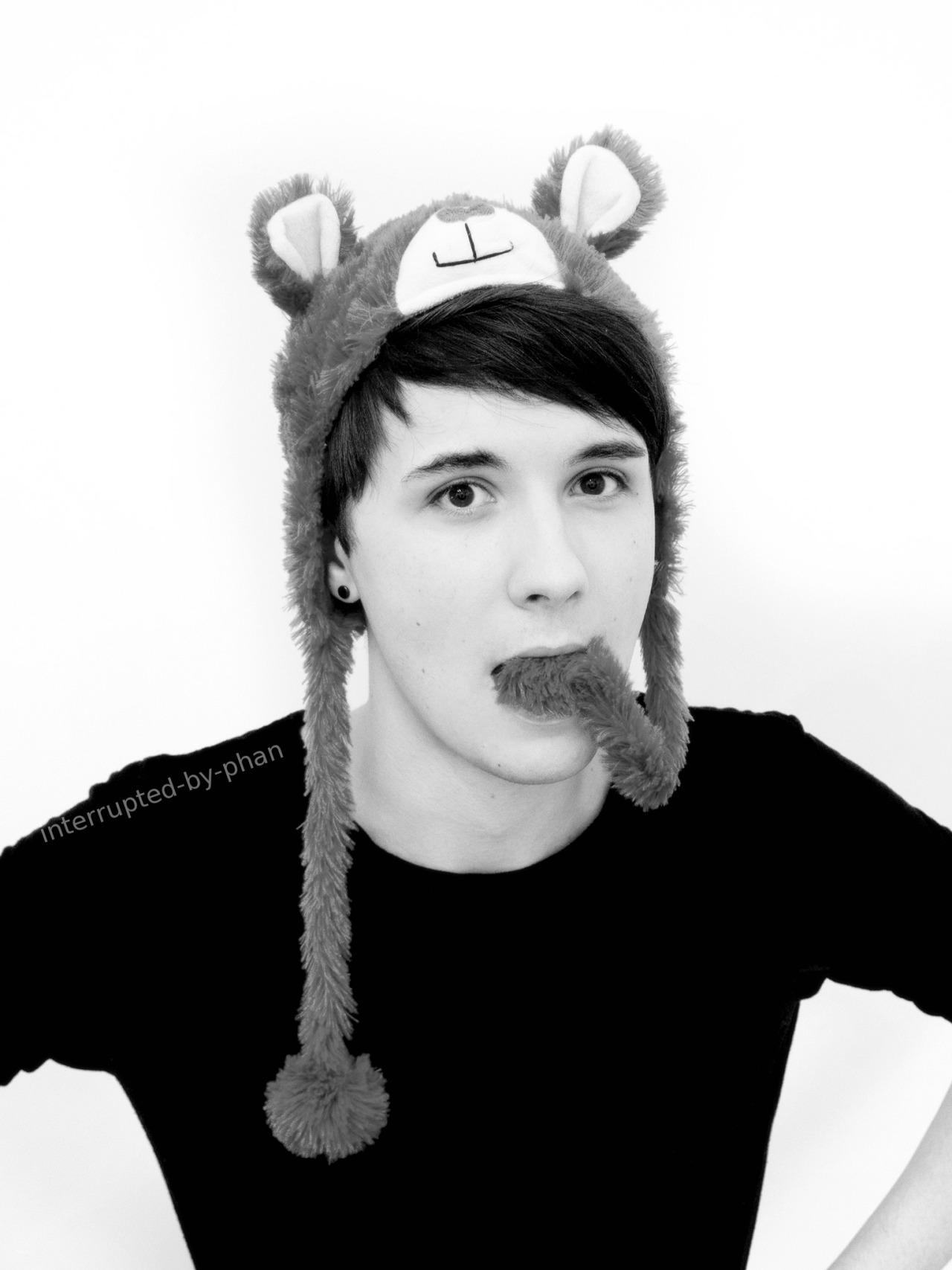 interrupted-by-phan:  Llama Hat &amp; Lion Hat [x] [x] 